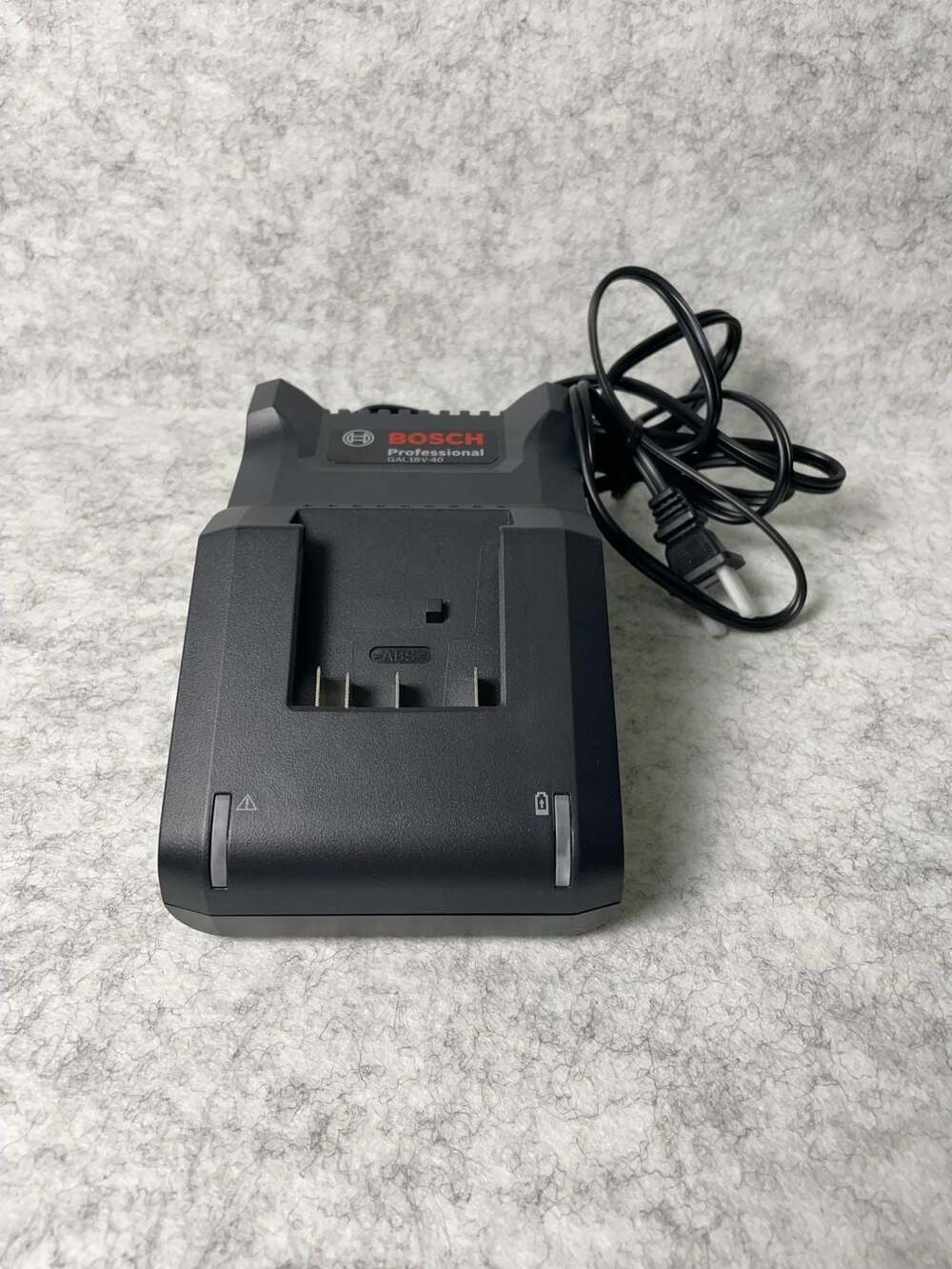 Bosch Professional GAL 18V-40 Lithium-Ion Battery Charger